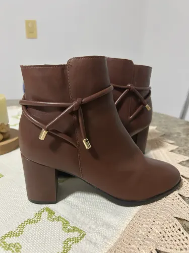 Bota Arezzo