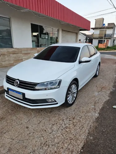 Volkswagen Jetta Comfortline 2.0 T.flex 8V 4P Tipt. 2015