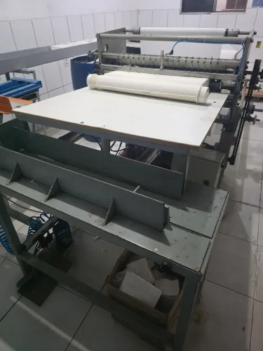 Máquina interfolha duas dobras 20×20