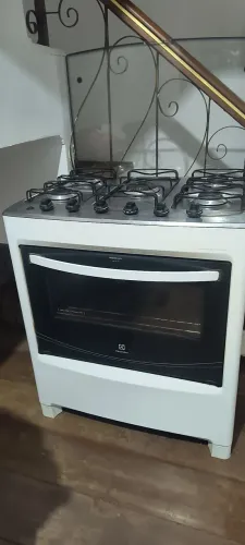 Fogão Eletrolux 5 bocas com acendedor automático