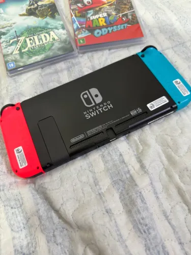 Nintendo Switch 32Gb + Jogos Físicos + Pro Controller