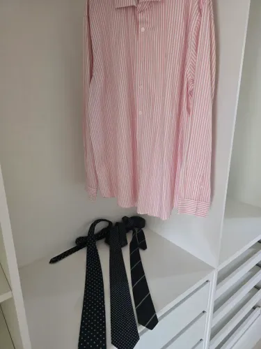 Camisa Italiana,algodao egípcios, com 3 gravatas novas