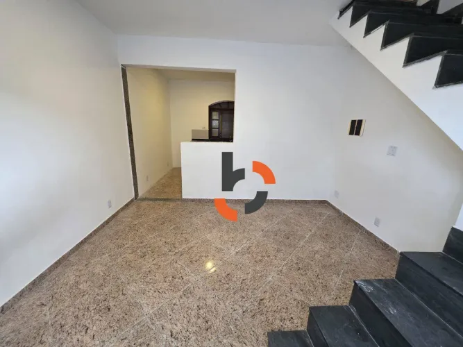 Casa com 2 dormitórios à venda, 118 m² por R$ 295.000,00 - Carmari - Nova Iguaçu/RJ