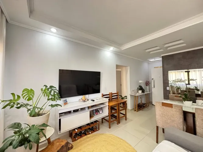 Apartamento à venda nas Astúrias no Guarujá, SP | QVista Inteligência Imobiliária Guarujá