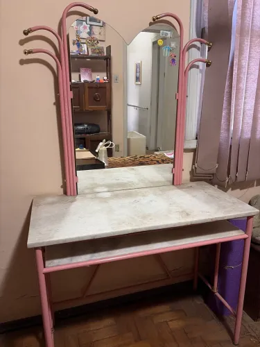 Penteadeira rosa 