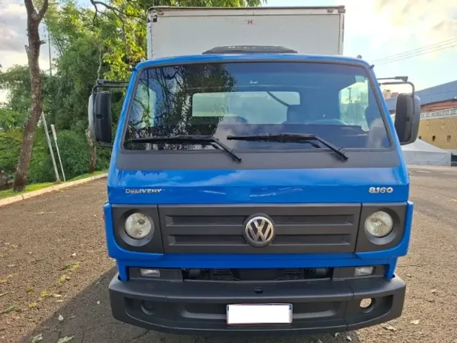 VW 8160 Delivery 2014 Baú Carga Seca R$ 205.000,00