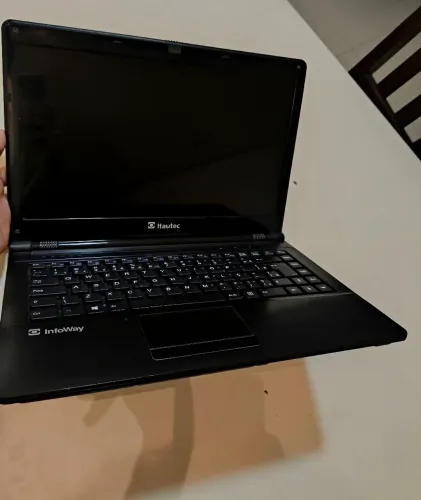 Notebook Usado Bem Conservado - 240 GB de memória SSD e 8GB RAM