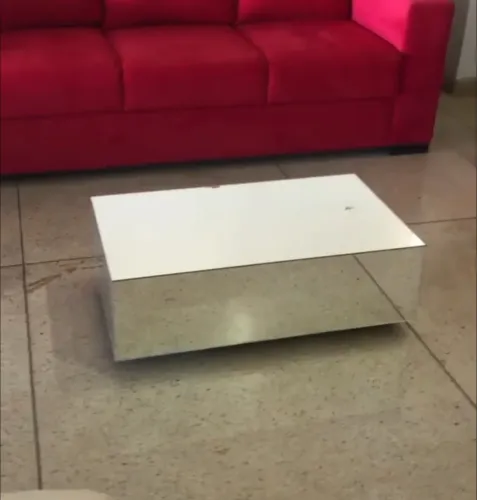 Mesa de centro espelhada