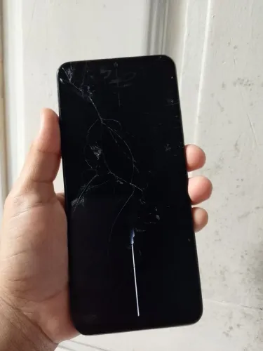 Vendo celular trincando 