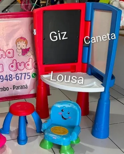 Lousa magica Freso serve para Giz e tbem Canetão, Com banquinho e desmontavel