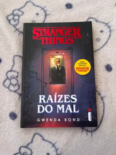 Livro Stranger Things: Raízes do Mal