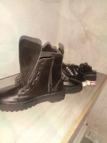 Bota Couro Coturno + Tênis  Vans Authentic