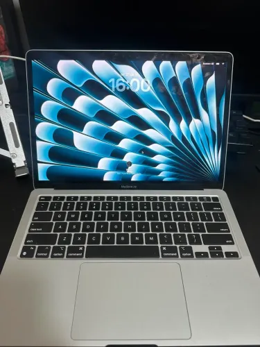 MacBook Air M1
