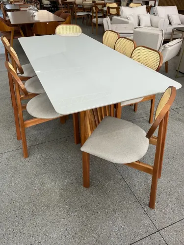 Mesa de jantar 2.20x1.10 Base Ripada Com 8 Cadeiras