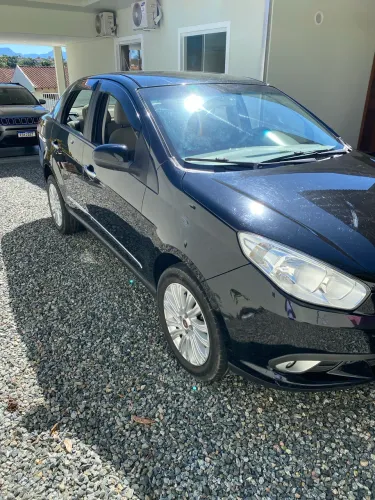 Fiat Grand Siena Essence 1.6 Flex 16V 2016