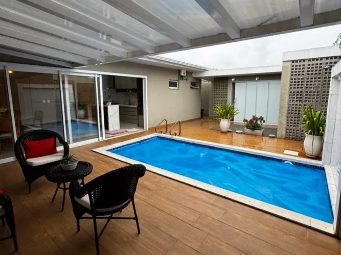 CASA A VENDA EM CONDOMINIO JD. NOVO MUNDO