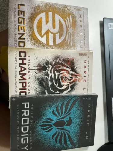 Saga de Livros: Triologia Legend ( Legend, Prodigy e Champion) - Marie Lu