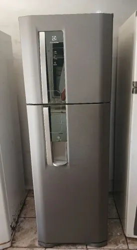 Geladeira Electrolux frost free dúplex