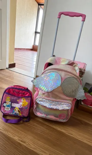 Mochila e lancheira menina