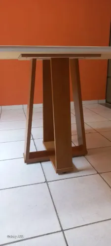 Vende-se Mesa de jantar moderna 4 lugares