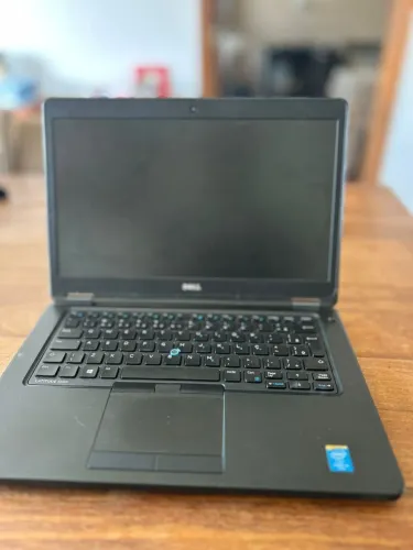 Notebook Dell i5 - 16GB RAM, SSD 1TB | Ideal para trabalho e estudos