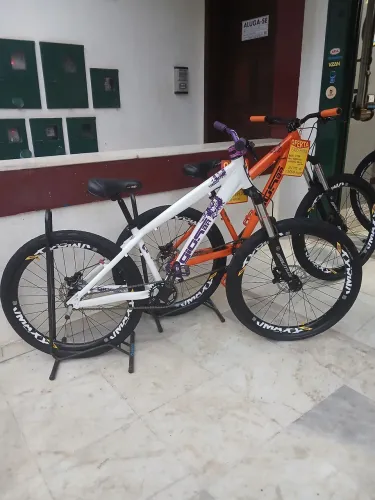 Gios 4trix cubo barulhento,suspensão Brutus,kit single.freios hidraulicos 