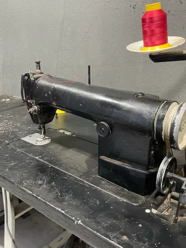 Máquina reta industrial 