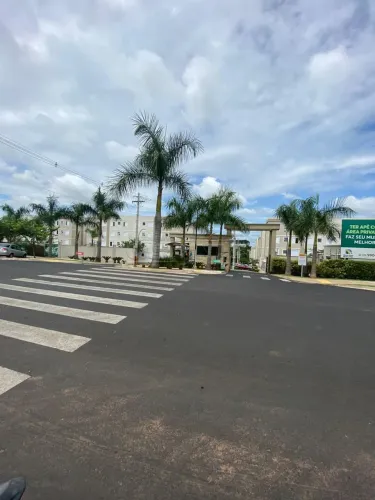 Apartamento com 2 dormitórios no Res. Monsenhor Romeu Tortorelli próximo a Escola Attilia