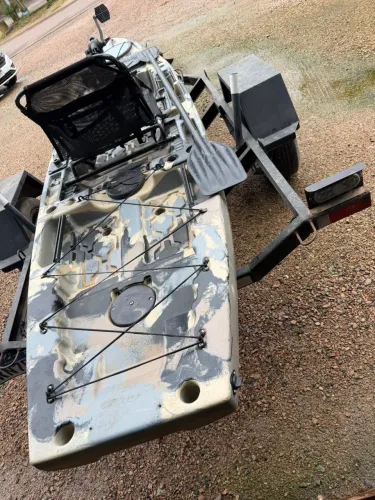 Vendo caiaque tork com pedal 