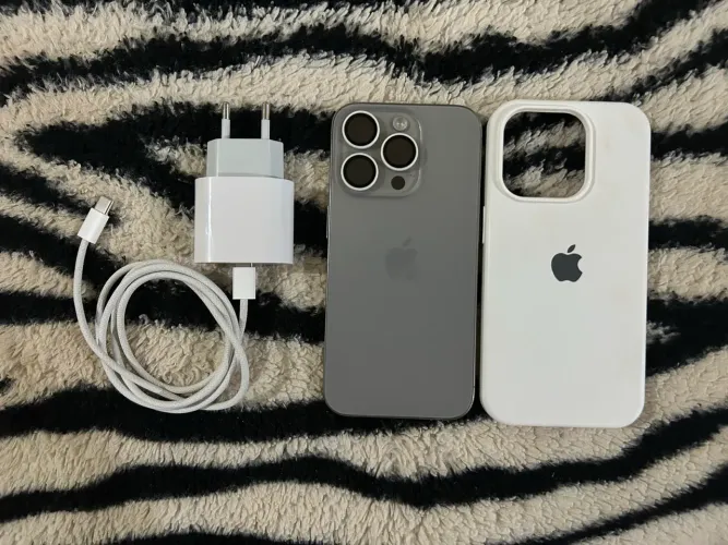iPhone 15 pro 128gb (Todo original)