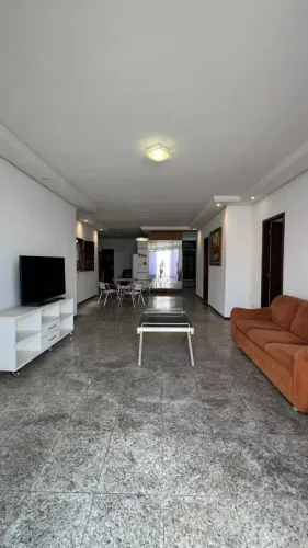 Casa para locação mobiliada para estadia de funcionários de empresas - A poucos metros da