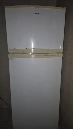 Vendo geladeira 320l seminova 