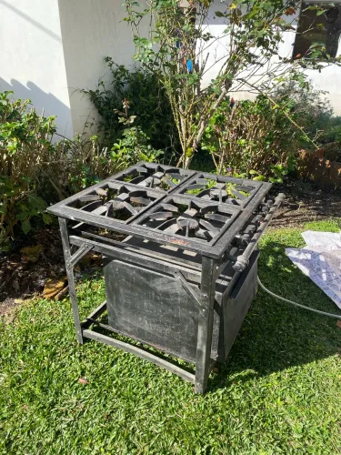 Fogão Industrial em Ótimo Estado - Pronto para Uso