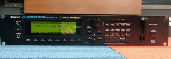 Roland JV-2080 Módulo de Multitimbral