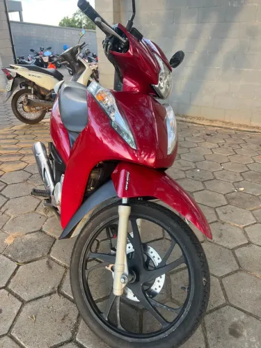 Honda Biz a venda