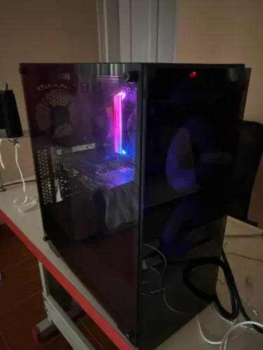 Pc Gamer - Ryzen 5 5600 - RX 570 - 16GB RAM