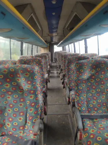 Vendo bancos ônibus