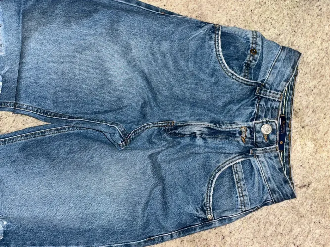 calça jeans lavagem escura feminina tamanho P
