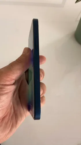 iPhone 12  64 perfeito com caixa e cabo original leia todas informações abaixo . 