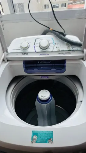 Máquina de lavar roupa Eletrolux