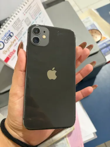 iPhone 11 com a bateria com problema 