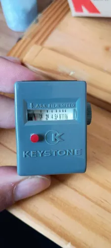 Fotômetro Keystone X-11 de selênio funcionando