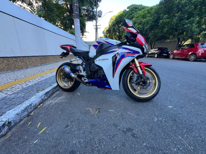 Aceito Troca Pot Moto de Baixa Cilindrada / Honda CBR 1000RR Fireblade