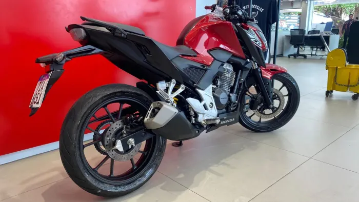 CB 300F TWISTER