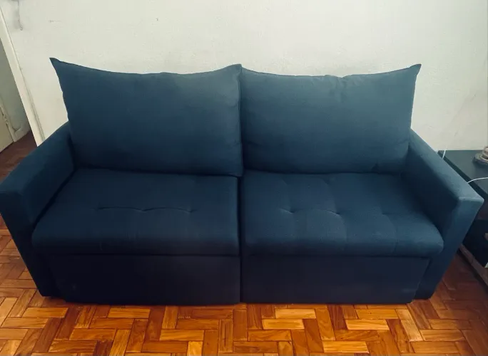 Sofá retrátil em 3 níveis. Vira cama. Muito confortável