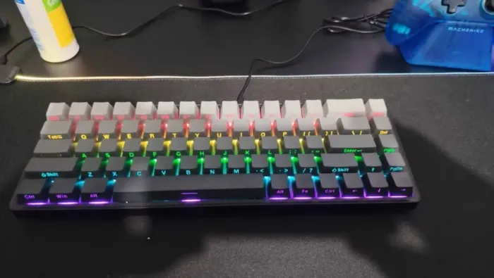 Teclado Mecânico Apayado A68 - NOVO NA CAIXA (Apenas Testado)
