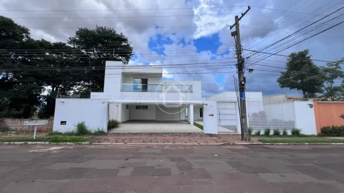 SOBRADO ALTO PADRÃO NO CHÁCARA CACHOEIRA