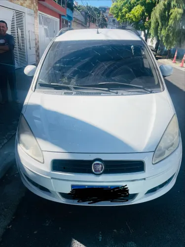 Fiat Idea Attractive 1.4 Fire Flex 8V 5P 2013