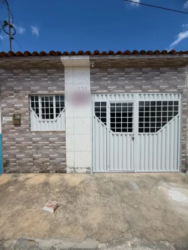 Casa 2 quartos escriturada no Bairro América Aracaju venda a vista ou Financiamento