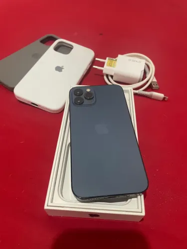 IPHONE 12 Pro!!